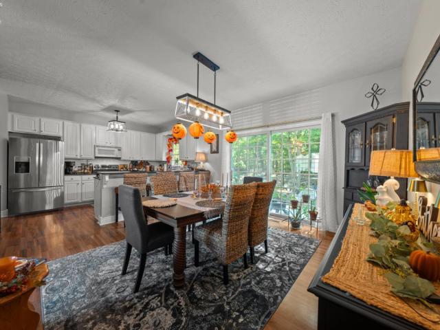 3953 Hilltop Drive