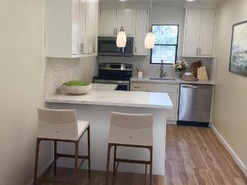 395 Camelback Rd 2
