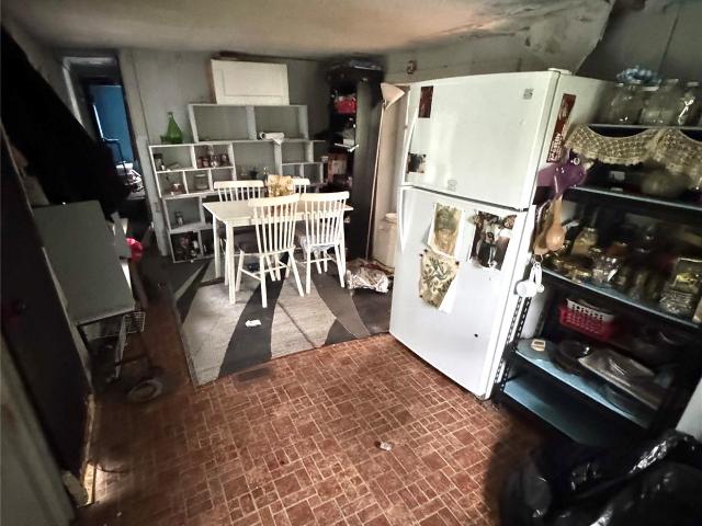 395 Federal Hill Rd 1
