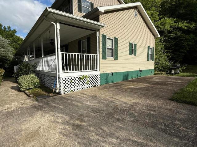 395 High Rock Road