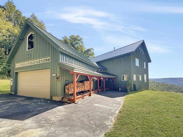 395 School Marm Ln, Townshend, VT 05353