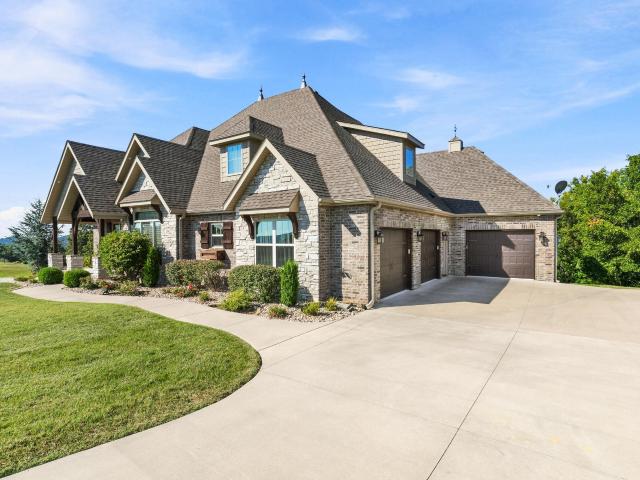 395 Sunset Drive