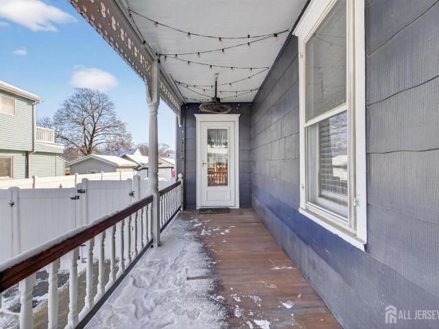 395 Raritan Street
