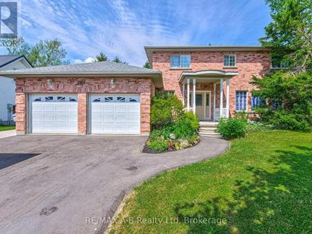 3968 Wilson Street, Perth East Shakespeare, ON, N0B 2P0 house for sale | Listing ID X13410 | Royal LePage