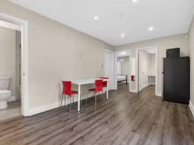 3960 20Th Avenue W, Vancouver, BC, V6S 1G4 house for lease.