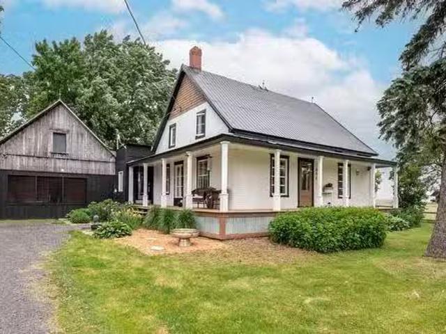 396 Ch. Du Ruisseau Des Noyers, Saint Jean Sur Richelieu, QC.