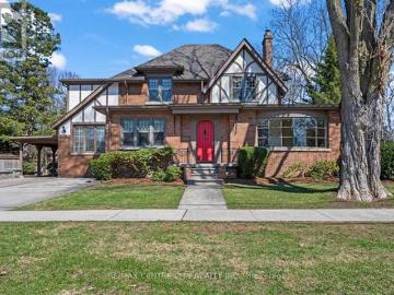 London, Ontario - Fireplace
