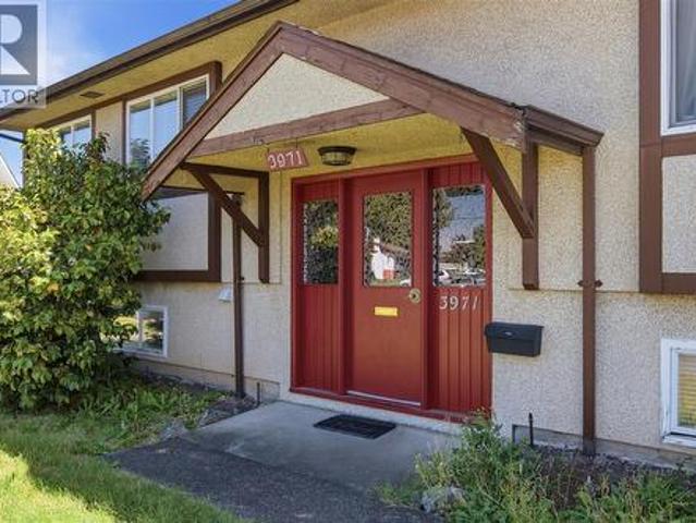 3971 Cedarwood St, Saanich, BC, V8N 3N3 house for sale | Listing ID 1047 | Royal LePage