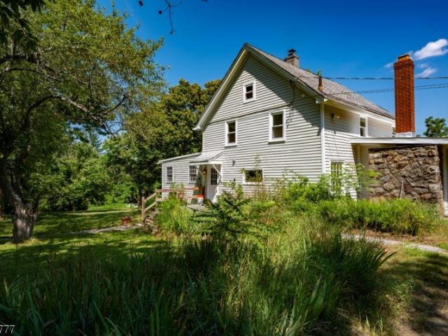 397 Berkshire Valley Rd