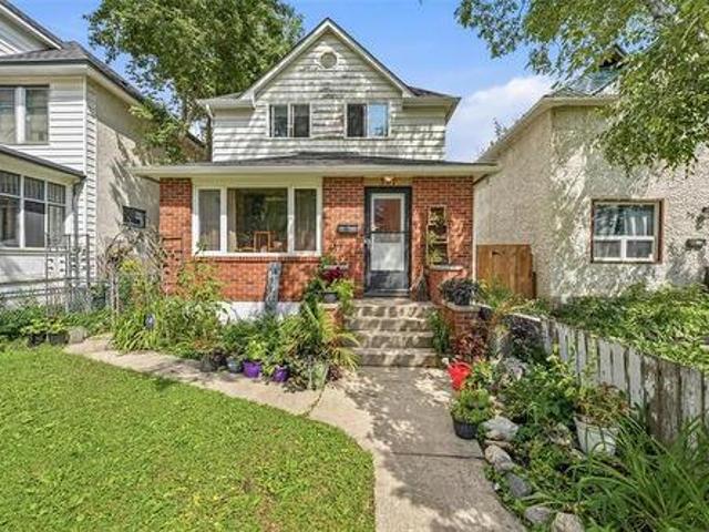 397 Machray Ave, Winnipeg, MB, R2W 1A5 house for sale | Listing ID 202621 | Royal LePage