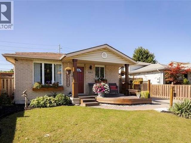 3985 Acorn Crescent, Windsor, ON, N8W 5R2 house for sale | Listing ID 26023 | Royal LePage