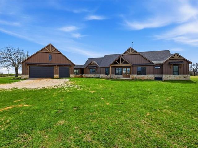3988 Lake Valley Rd, Sunset, TX 76270