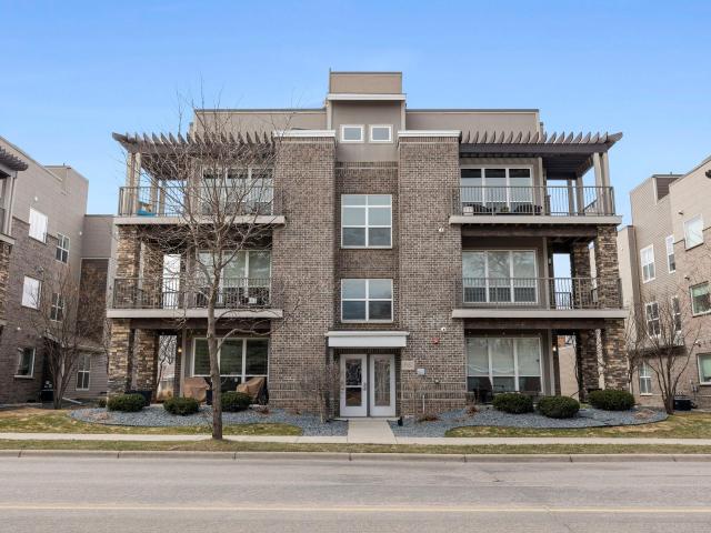 3980 Wooddale Avenue S # 302