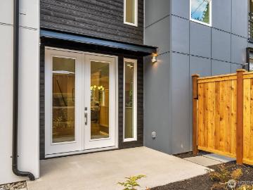 3983 nd Place SE, Bellevue, US, WA