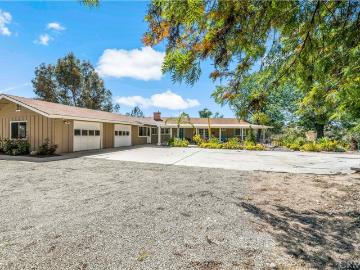39980 Vía Fernando, Temecula, CA 92592 | MLS #SW26083