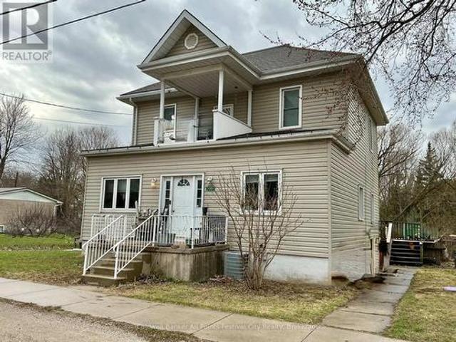 3990 Perth Road 180, West Perth Hibbert, ON, N0K 1E0 house for sale | Listing ID X12720 | Royal LePage