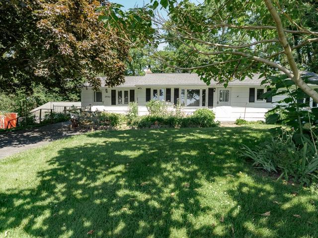 3992 Canandaigua Rd