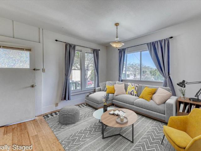 399 Hoffman Avenue