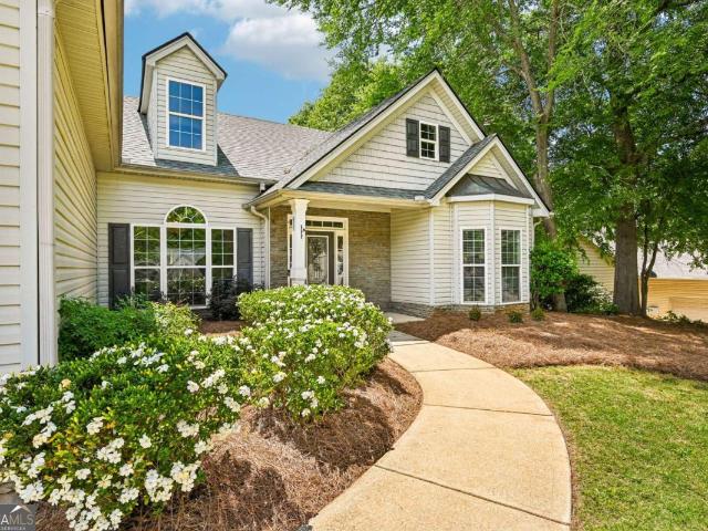 399 Laurel Oaks Lane