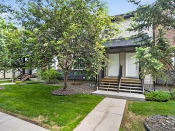 39 8716 Avenue, Edmonton, AB, T5Z 0J3 townhouse for sale | Listing ID E4494 | Royal LePage
