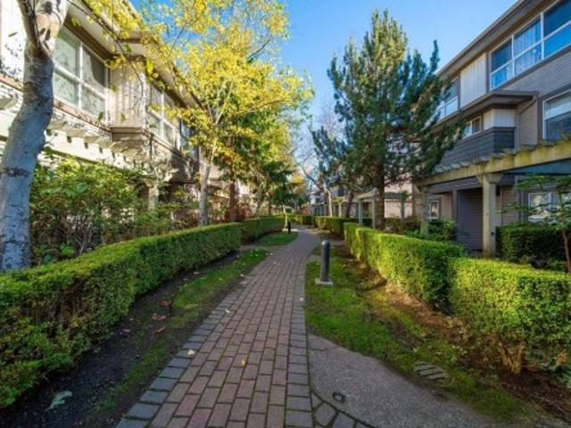 39 15353 Avenue, Surrey, BC, V3R 3S6 townhouse for sale | Listing ID R3177 | Royal LePage