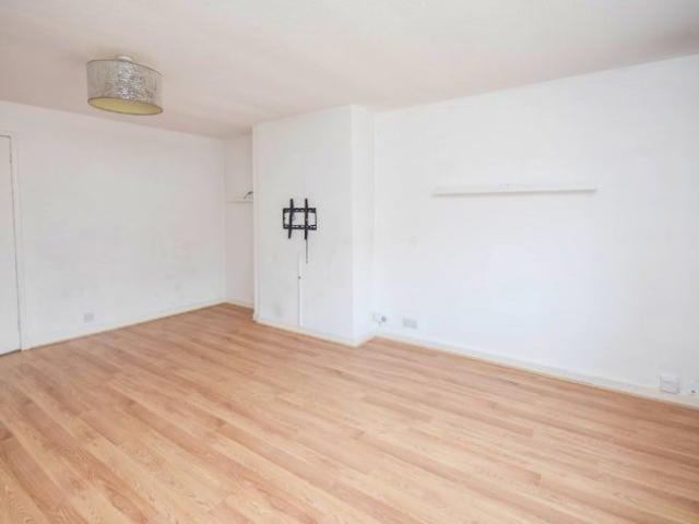 39 Taranty Road Forfar, Angus, DD8 1JX