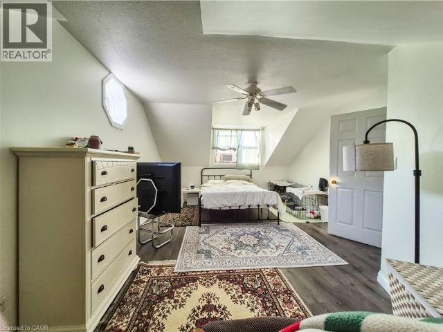 39 UNION Street E Unit# B, Waterloo, Ontario, N2J1B8