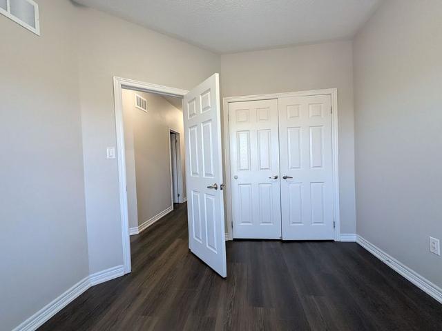 39 Vezna Crescent, Brampton
