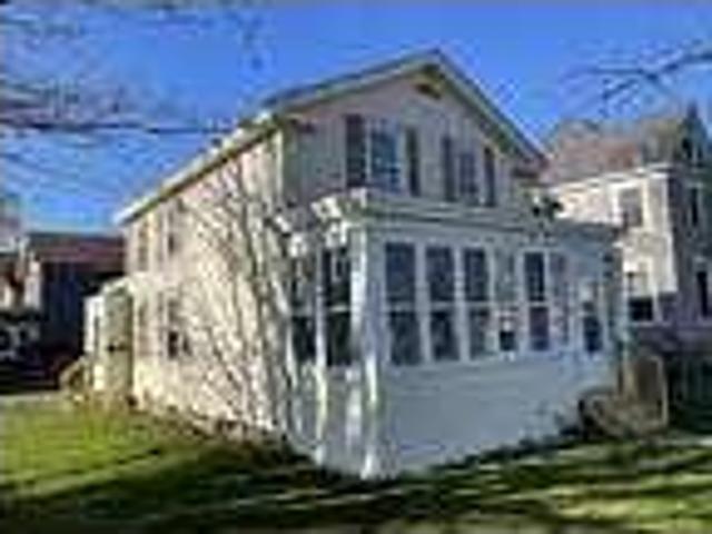 39 W Albany St