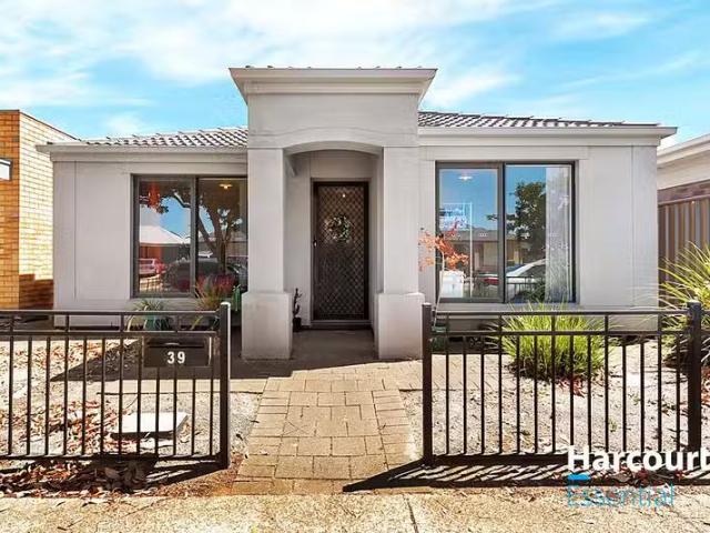 39 West Parkway, ANDREWS FARM, SA 5114 House for Rent