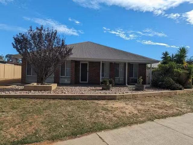 39 West Road, Capel, WA 6271