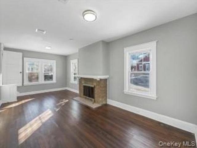 39 Westside Avenue