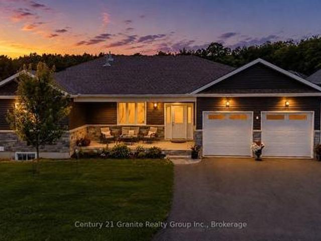39 Windover Drive, Minden Hills Lutterworth, ON, K0M 2K0 house for sale | Listing ID X13592 | Royal LePage