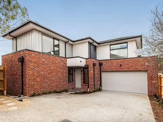 3/9 Anne Street, Blackburn North Townhouse for rent Listed by.