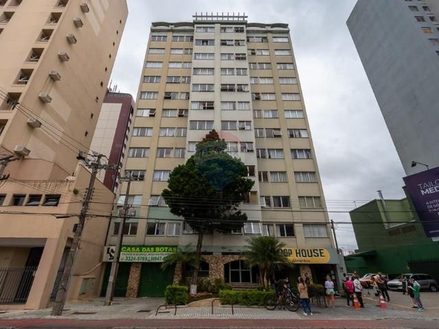 39 Área Útil Apartamento Alugar, 1 Dormitórios localizado em Centro, Curitiba, Paraná, 80060120 | Brasil