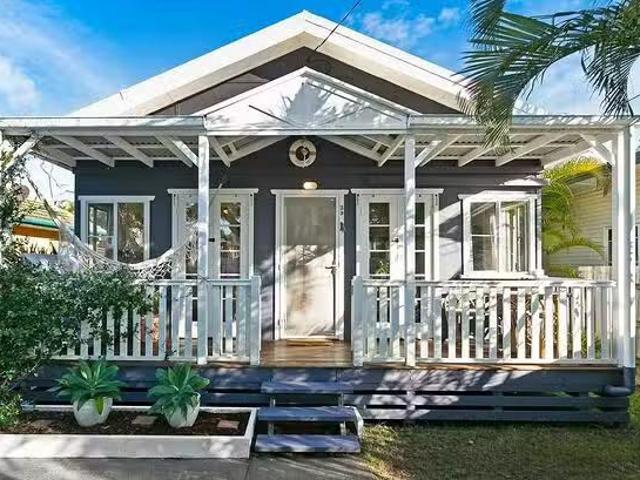 39 Bailey Street, Woody Point, QLD 4019