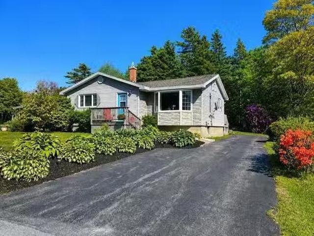 39 Barss Street, Liverpool, NS, B0T 1K0 house for sale List.