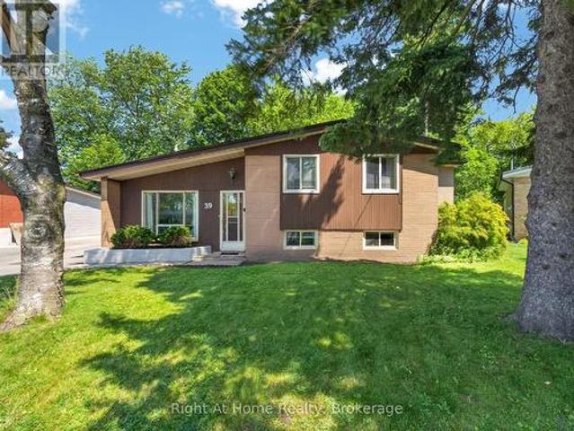 39 Benlight Crescent, Toronto Woburn, ON, M1H 1P4 house for sale | Listing ID E13509 | Royal LePage