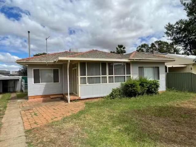 39 Caroline Street, Dubbo, NSW 2830