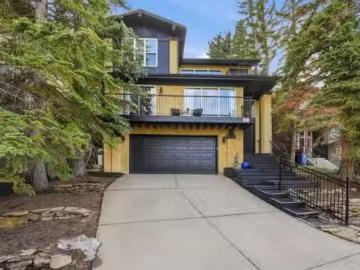 39 Coach Manor Terrace Sw, Calgary, AB, T3H 1C9 house for sa.
