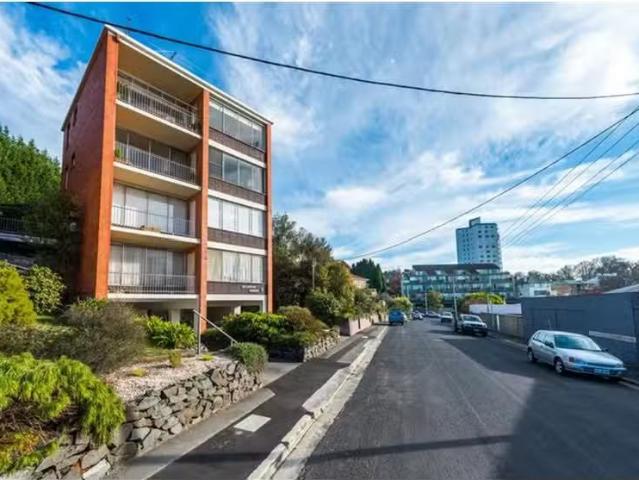 3/9 Clarke Avenue, Battery Point Apartment for rent Listed by.