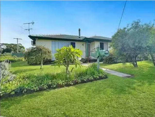 39 Clemenceau Close, Tanilba Bay House for rent Listed by Ren.