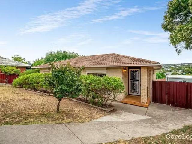 39 Cumberland Crescent, HUNTFIELD HEIGHTS, SA 5163 House for.