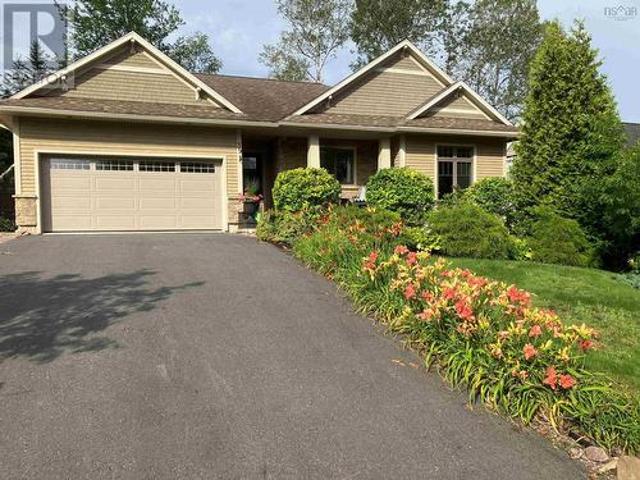 39 Dalhousie Ave Kentville, NS, B4N 5E5 house for sale | Listing ID 202619 | Royal LePage