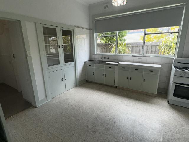 39 Dennis Street, Northcote VIC 3070 House For Rent | Domain