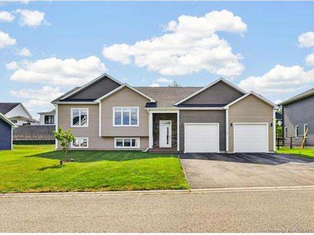 39 Donat Cres, Dieppe, NB, E1A 9L5 house for sale | Listing ID NB145821 | Royal LePage