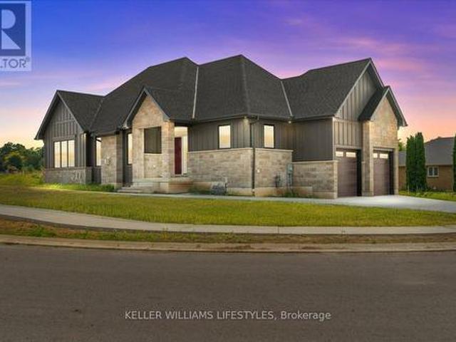 39 East Glen Drive, Lambton Shores Arkona, ON, N0M 1B0 house for sale | Listing ID X12994 | Royal LePage
