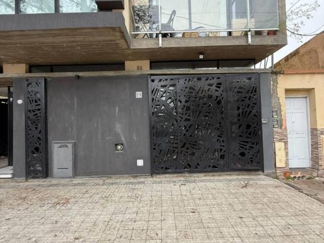 39 entre 117 y 118 PH EN ALQUILER PLANTA BAJA AL FRENTE 1 DORMITORIO CON COCHERA CUBIERTA LA PLATA