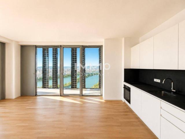 39. Etage inkl. 37qm Balkon 3 Zimmer mit WOW Blick auf Stephansdom, Prater & Donau