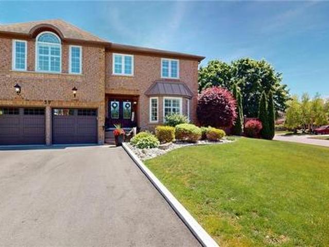39 Falcon Court, Cambridge, ON, N1T 1P2 house for sale | Listing ID 40837 | Royal LePage